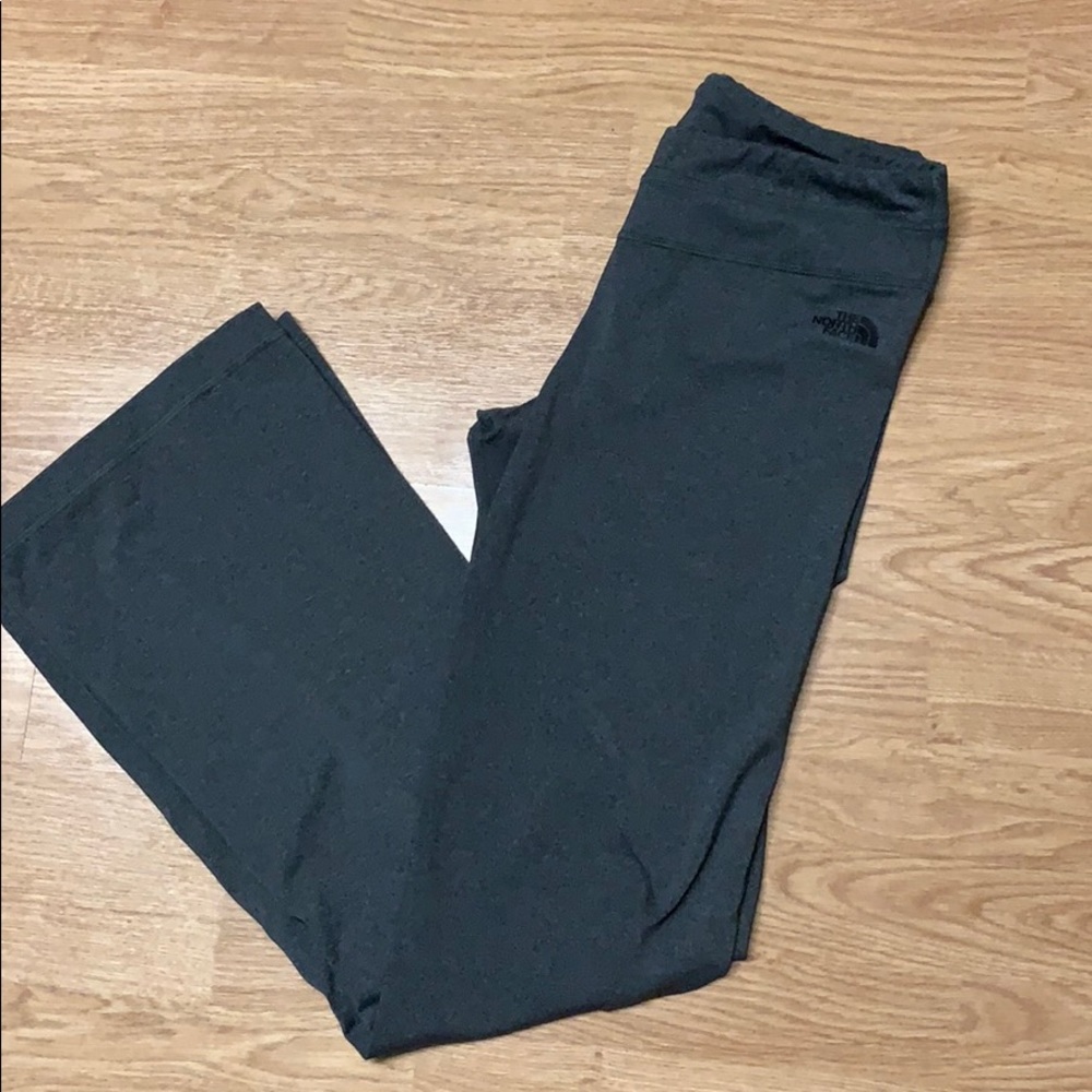 Like new North Face sweatpants - Picture 1 of 3